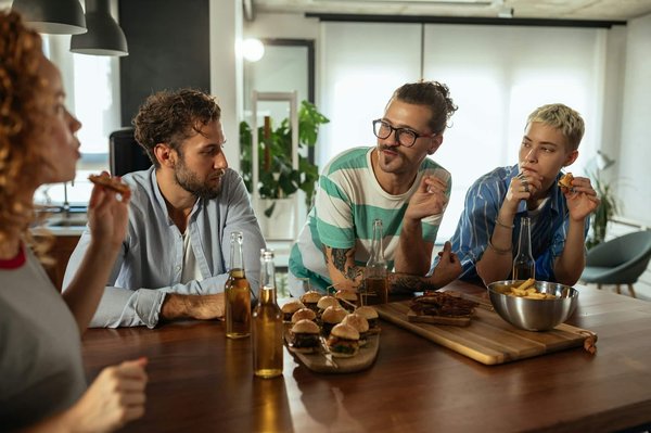 How to arrange a private dinner at a historic manor in Kent?